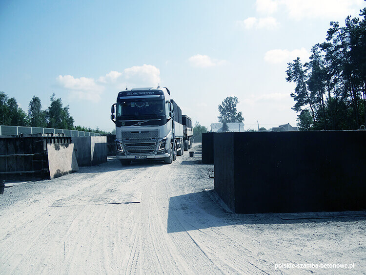 Transport szamb betonowych  w Szczawnie-Zdroju